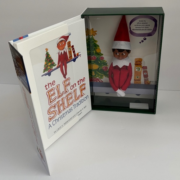 Elf on the Shelf Christmas Book & Brown-Eyed Brown Boy Scout Elf Figure - NEW - Picture 1 of 7